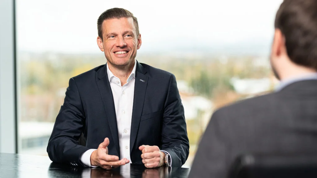 Herr Tonn hat ein Intgerview