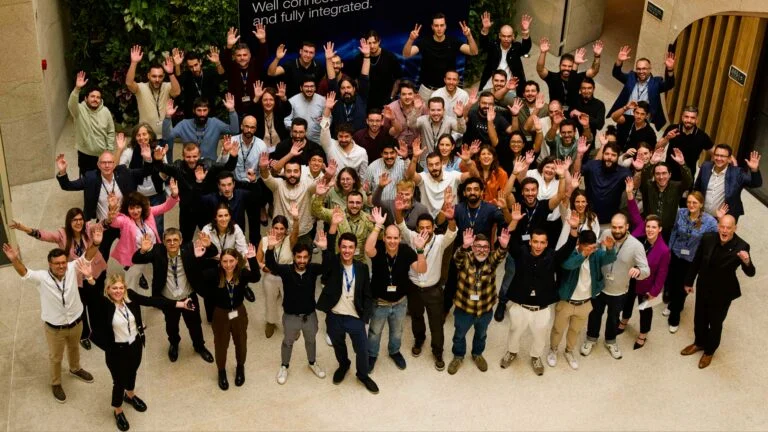 Aufmacherbild_Wunsch-Hr Hohm_L1000602_16_9 Ein Blick auf die Mitarbeitenden des IT Hub in Porto